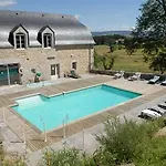 Le Château D'orfeuillette Hotel