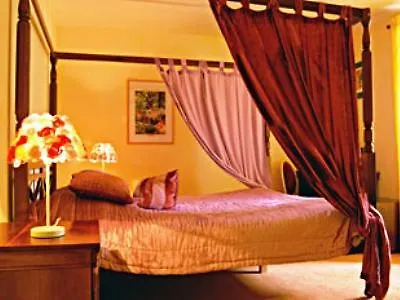 Le Château D'orfeuillette 4*