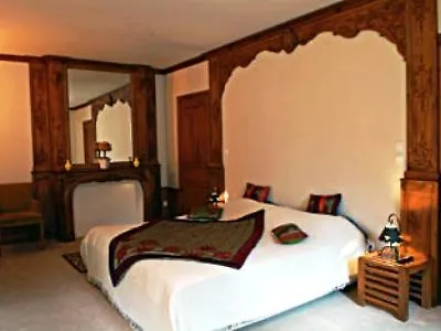 Le Chateau D'orfeuillette 라가르드