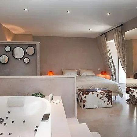 Le Château D'orfeuillette 4* La Garde (Lozere)