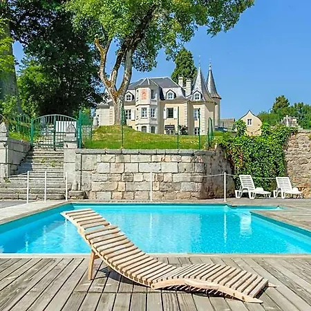 Le Château D'orfeuillette 4*