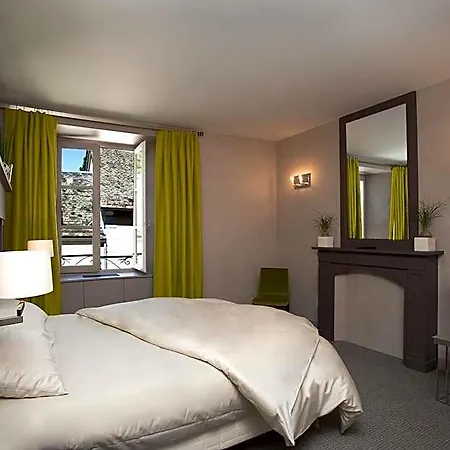 Le Château D'orfeuillette Hotel La Garde (Lozere)