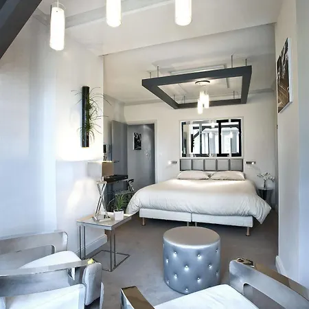 Le Chateau D'orfeuillette 호텔 4*