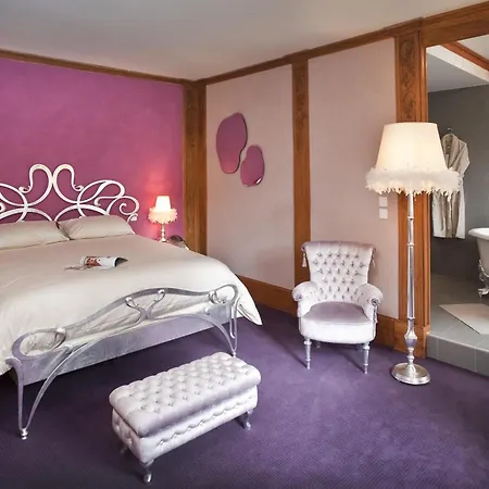 Le Chateau D'orfeuillette Otel 4*